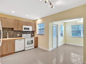 210 N 72nd Ave, Hollywood FL 33024