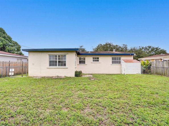 210 N 72nd Ave, Hollywood FL 33024