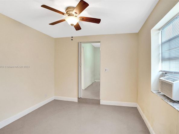 210 N 72nd Ave, Hollywood FL 33024