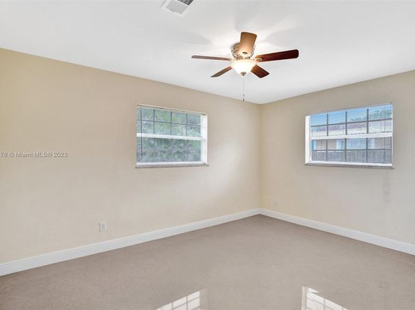 210 N 72nd Ave, Hollywood FL 33024