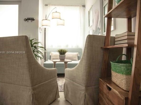 15105 SW 180th St, Miami FL 33187