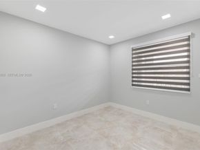 15685 SW 82nd Cir Ln 28, Miami FL 33193