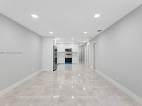 15685 SW 82nd Cir Ln 28, Miami FL 33193