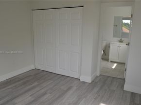 1998 NW 50th St, Miami FL 33142