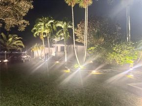 13707 NW 21st St, Pembroke Pines FL 33028