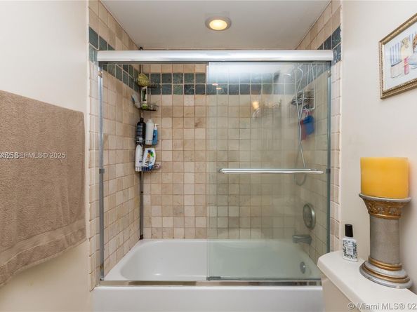 2500 Parkview Dr 1207, Hallandale Beach FL 33009