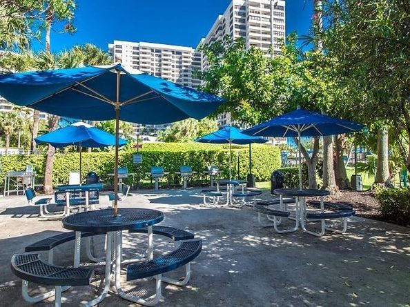 2500 Parkview Dr 1207, Hallandale Beach FL 33009