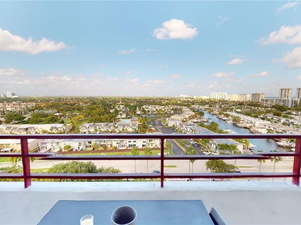 2500 Parkview Dr 1207, Hallandale Beach FL 33009