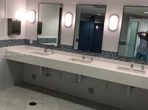 2500 Parkview Dr 1207, Hallandale Beach FL 33009