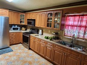 18959 NW 63rd Ct Cir, Hialeah FL 33015