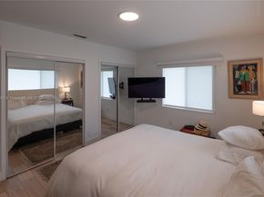 2354 Alton Rd, Miami Beach FL 33140