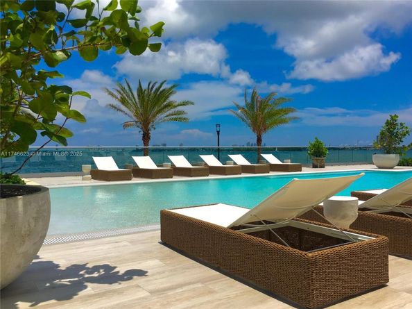 2900 NE 7th Ave 1406, Miami FL 33137
