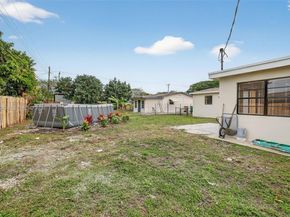 7721 NW 35th St, Davie FL 33024