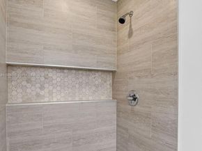 7721 NW 35th St, Davie FL 33024