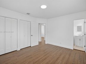 7721 NW 35th St, Davie FL 33024