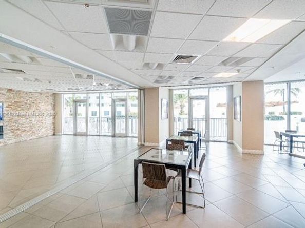 1750 N Bayshore Dr 5505, Miami FL 33132