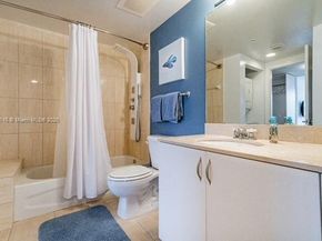 1750 N Bayshore Dr 5505, Miami FL 33132