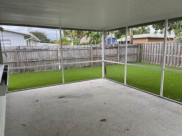 931 NE 23rd St, Pompano Beach FL 33064