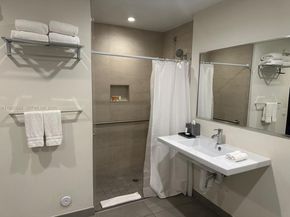 777 N Ocean Dr N222, Hollywood FL 33019