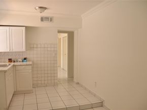 1301 W 61st Pl, Hialeah FL 33012