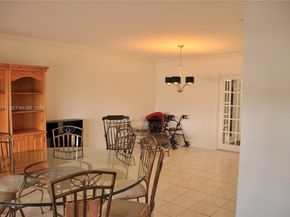 1301 W 61st Pl, Hialeah FL 33012