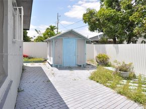 1301 W 61st Pl, Hialeah FL 33012
