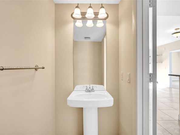 55 Merrick Way 619, Coral Gables FL 33134