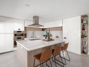 519 Layne Blvd, Hallandale Beach FL 33009