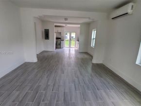 560 NW 53rd St, Miami FL 33127