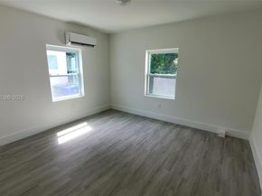 560 NW 53rd St, Miami FL 33127