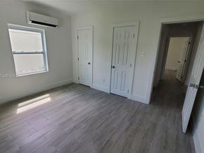 560 NW 53rd St, Miami FL 33127