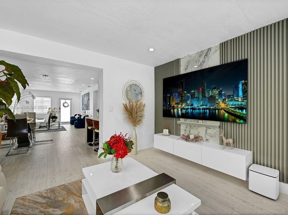 444 SW 64th Ave, Miami FL 33144