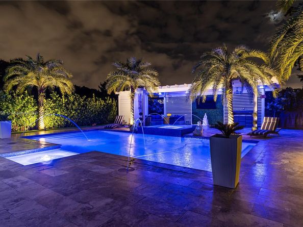 444 SW 64th Ave, Miami FL 33144