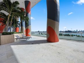 50 Biscayne Blvd 4706, Miami FL 33132