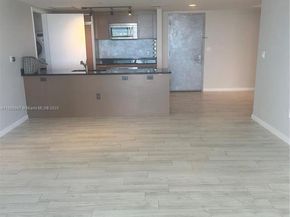 50 Biscayne Blvd 4706, Miami FL 33132