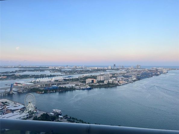 50 Biscayne Blvd 4706, Miami FL 33132