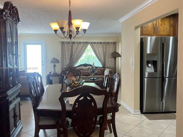 1311 SW 102nd Ct, Miami FL 33174