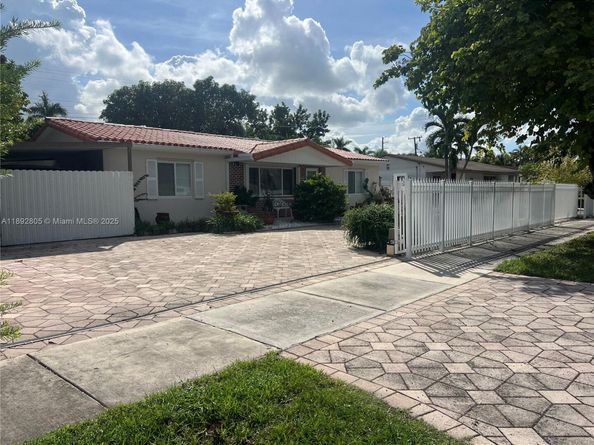 1311 SW 102nd Ct, Miami FL 33174