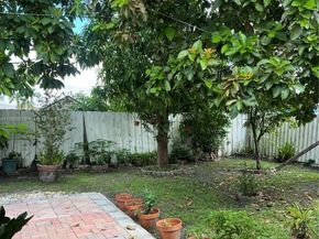 1311 SW 102nd Ct, Miami FL 33174