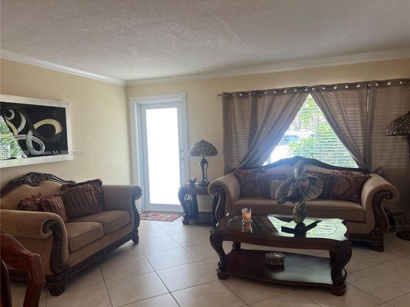 1311 SW 102nd Ct, Miami FL 33174