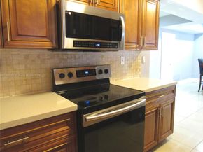 15021 NE 11th Ave, Miami FL 33161