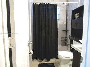 15021 NE 11th Ave, Miami FL 33161