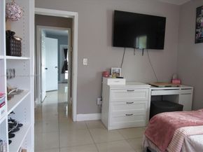 15021 NE 11th Ave, Miami FL 33161