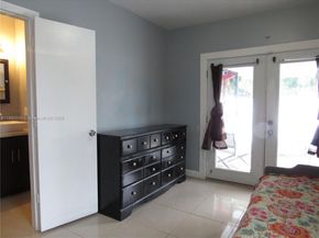 15021 NE 11th Ave, Miami FL 33161