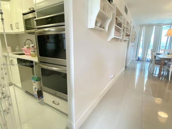 3301 N Country Club Dr 112, Aventura FL 33180