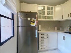 3301 N Country Club Dr 112, Aventura FL 33180