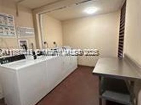 3301 N Country Club Dr 112, Aventura FL 33180