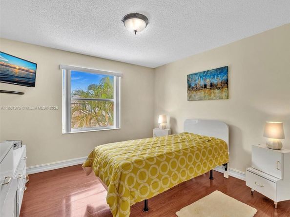 1892 SW 148th Way, Miramar FL 33027