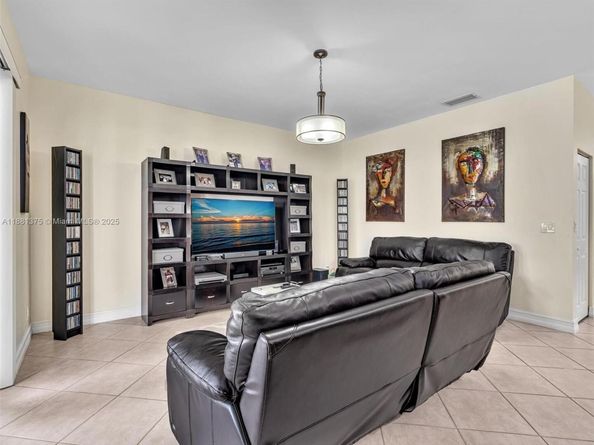 1892 SW 148th Way, Miramar FL 33027