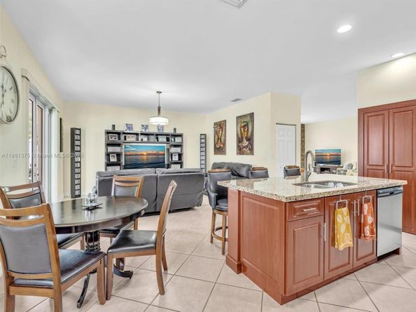 1892 SW 148th Way, Miramar FL 33027
